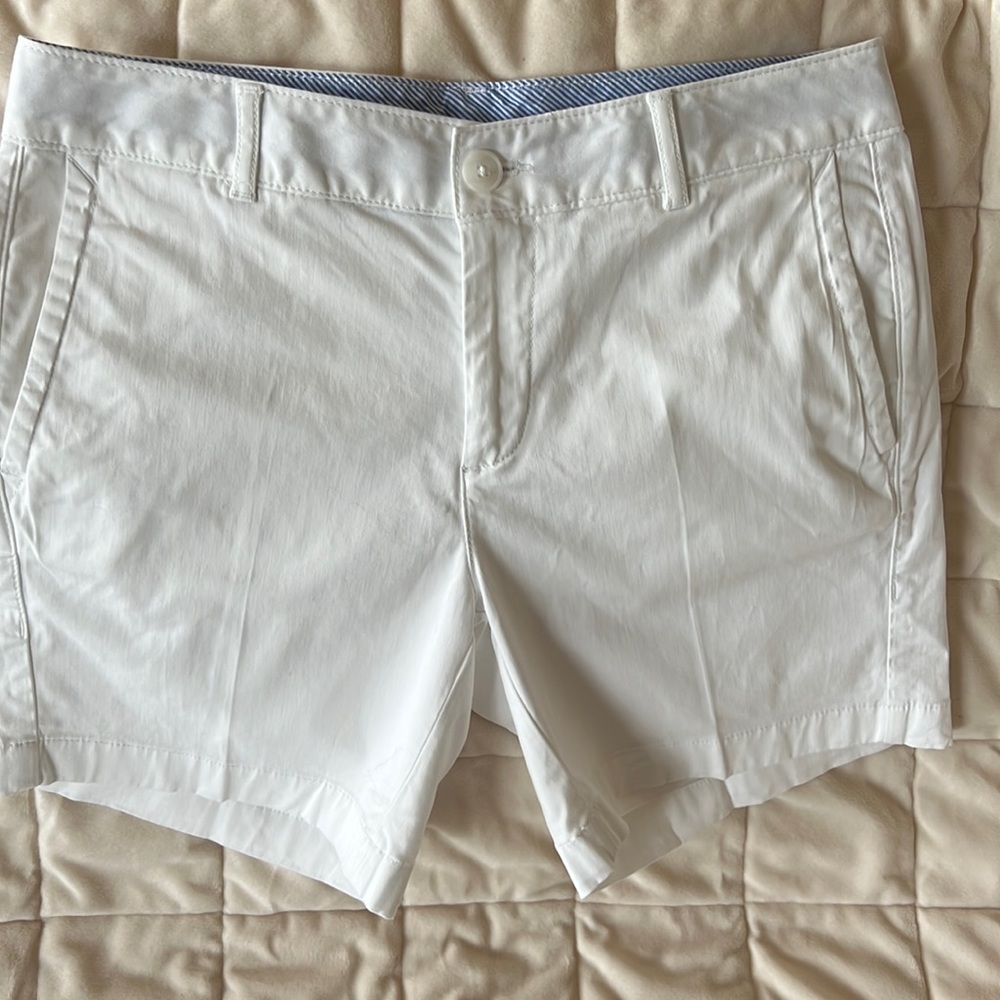LLBean classic white shorts. Size 4/Favorite Fit.